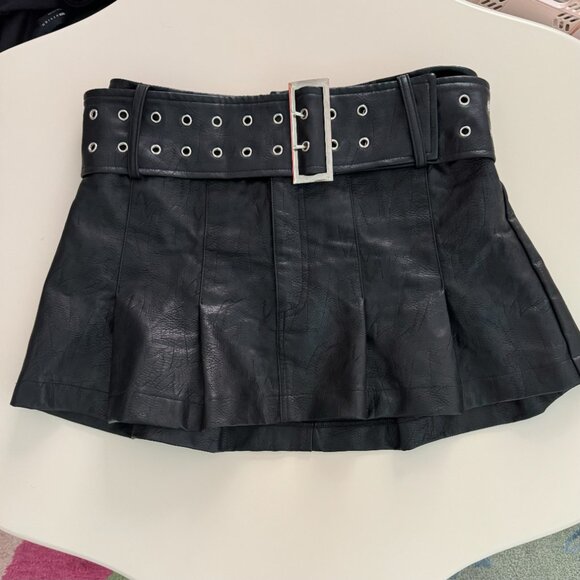 Princess Polly Pleated Leather Mini Skirt - Picture 3 of 3